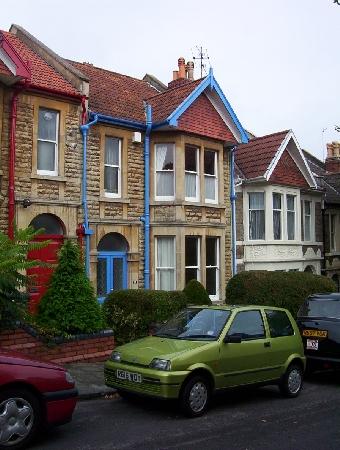 23 Cleeve road