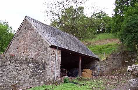 Cwm Bwch barn